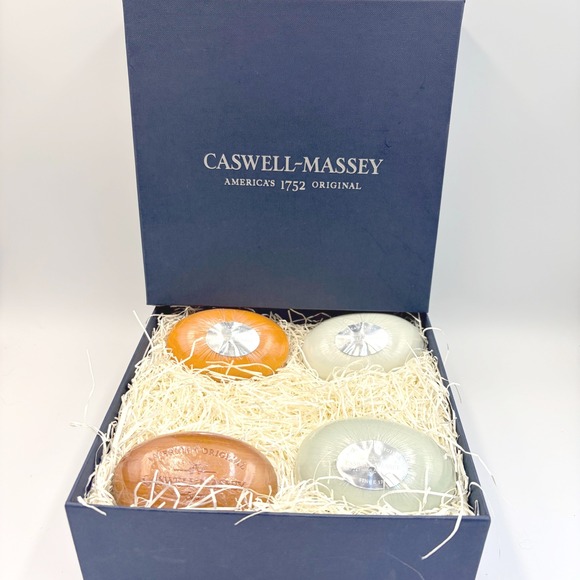 Caswell-Massey Other - Caswell-Massey  Newport Sandalwood Jockey Club Number Six Scent Luxury 4 Bar Set